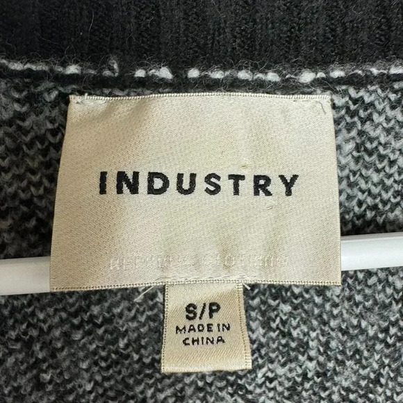 Industry black white checkered button front cardigan sweater size small M17 - Picture 4 of 6
